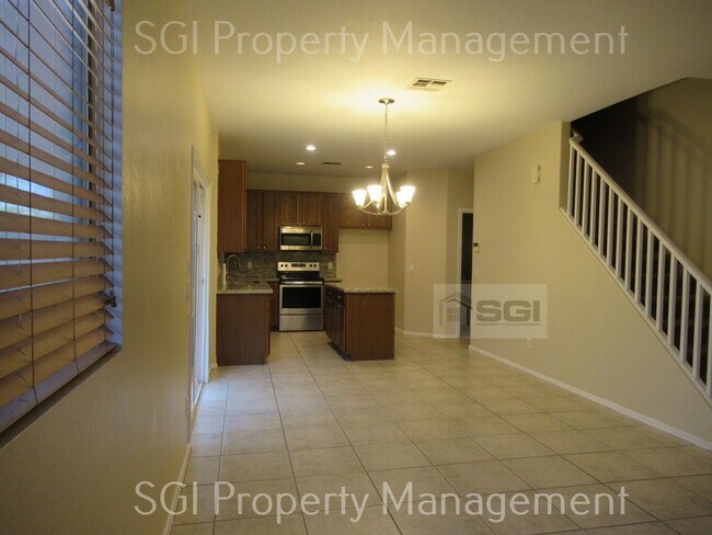 Foto del edificio - 4 BEDROOM NORTH PHOENIX HOME!