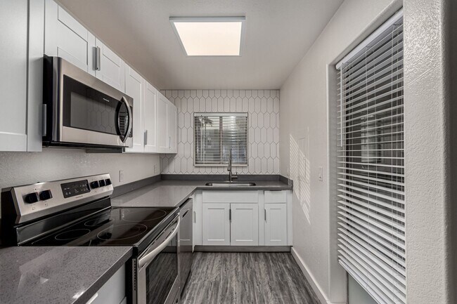 Interior Photo - The Rockford