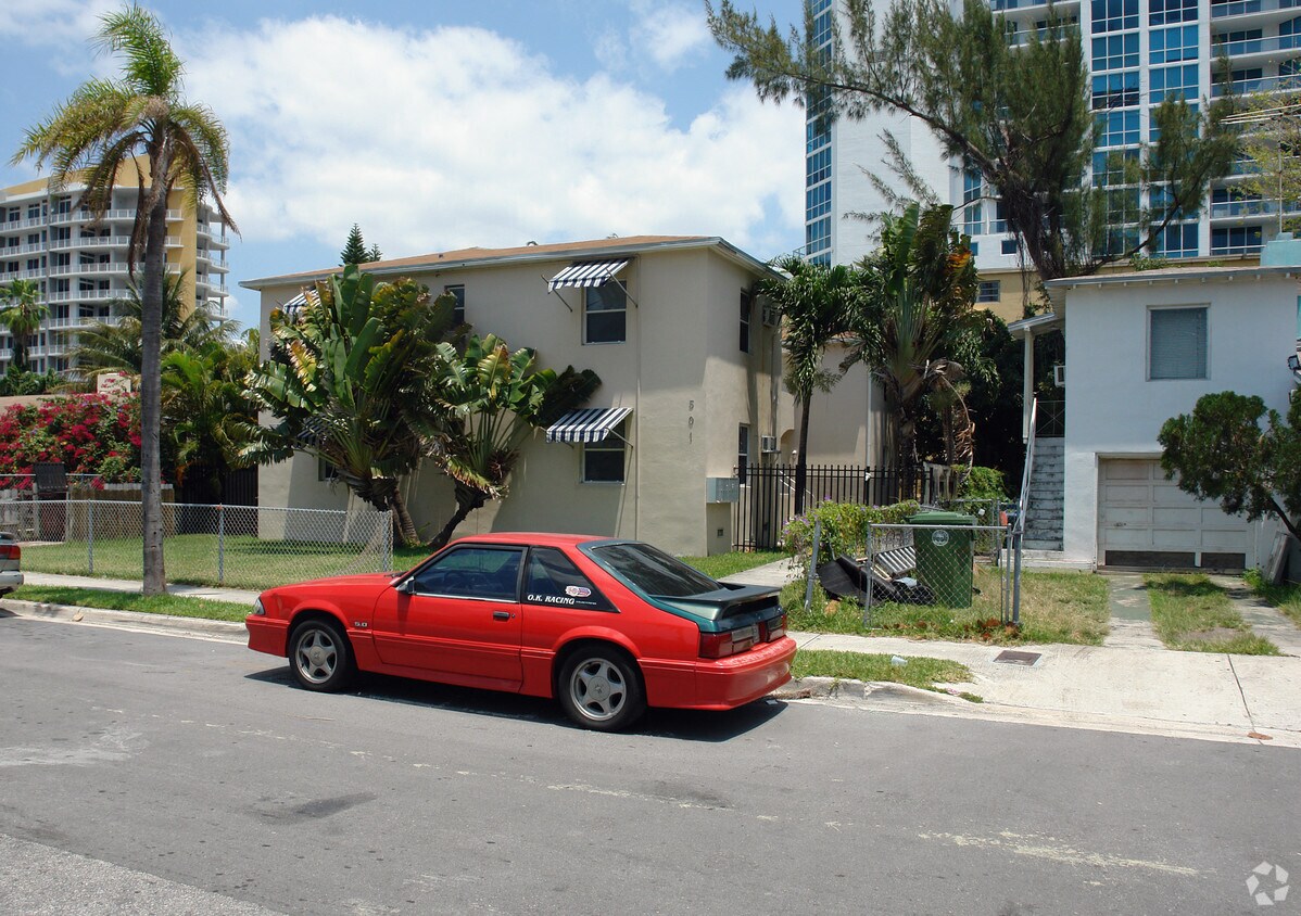 Foto principal - 501 NE 29th St