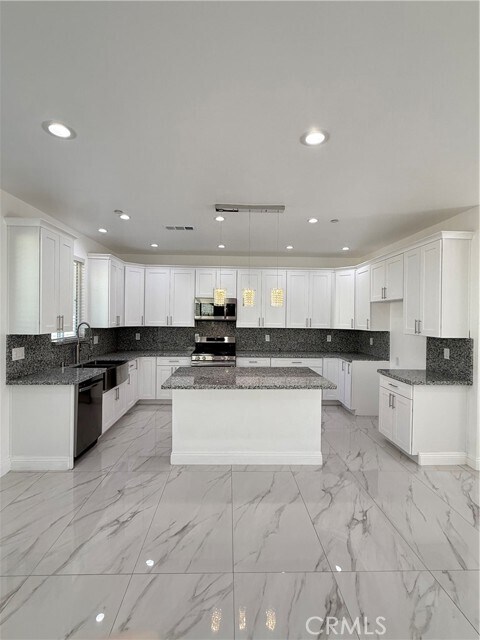 Foto del edificio - 2199 Whitman Way