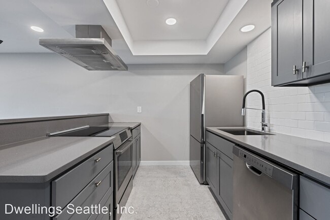 Building Photo - 2 br, 2 bath House - 4444 44th Ave SW, #105