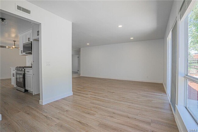 Building Photo - 20157 Mckay Dr
