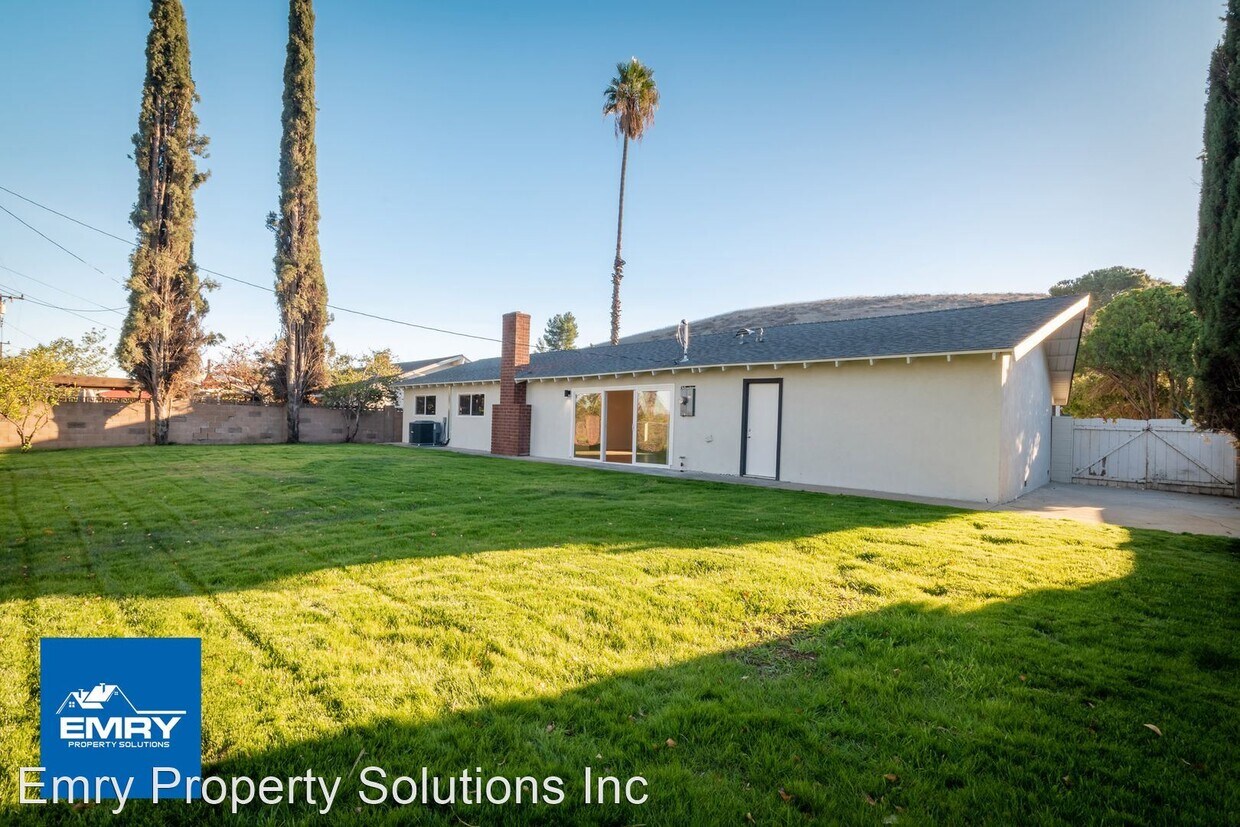 Foto principal - 3 br, 2 bath House - 269 Columbia Rd. Thou...