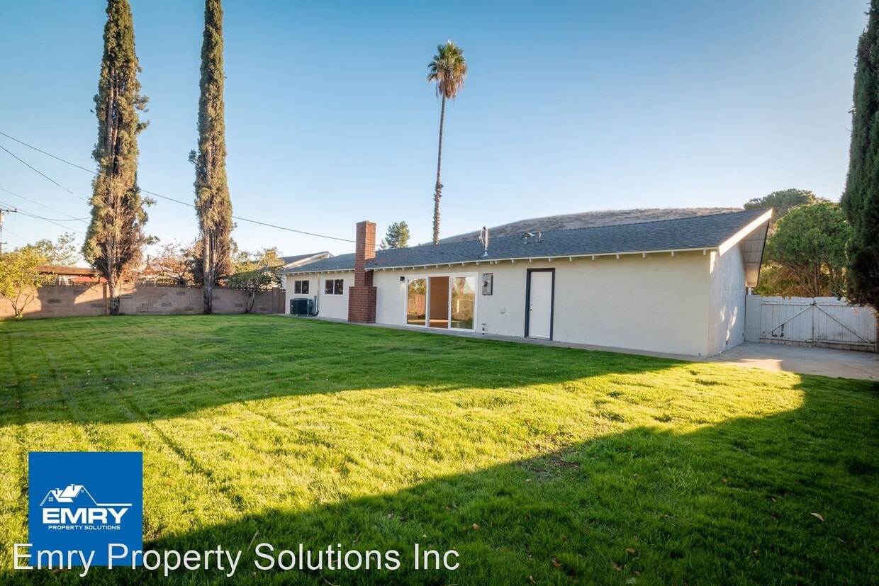 Primary Photo - 3 br, 2 bath House - 269 Columbia Rd. Thou...