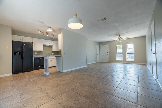 Foto del edificio - 1424 W Torrey St