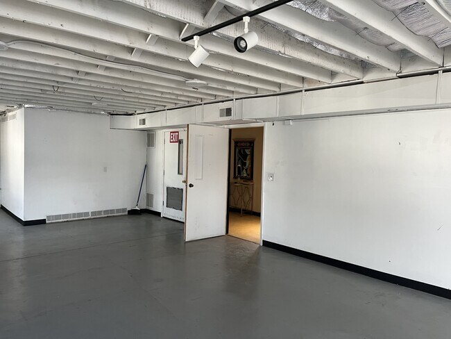 Foto del edificio - 5701 NW Radial Hwy