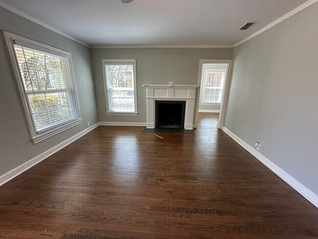 Foto del edificio - 514 E Charnwood St