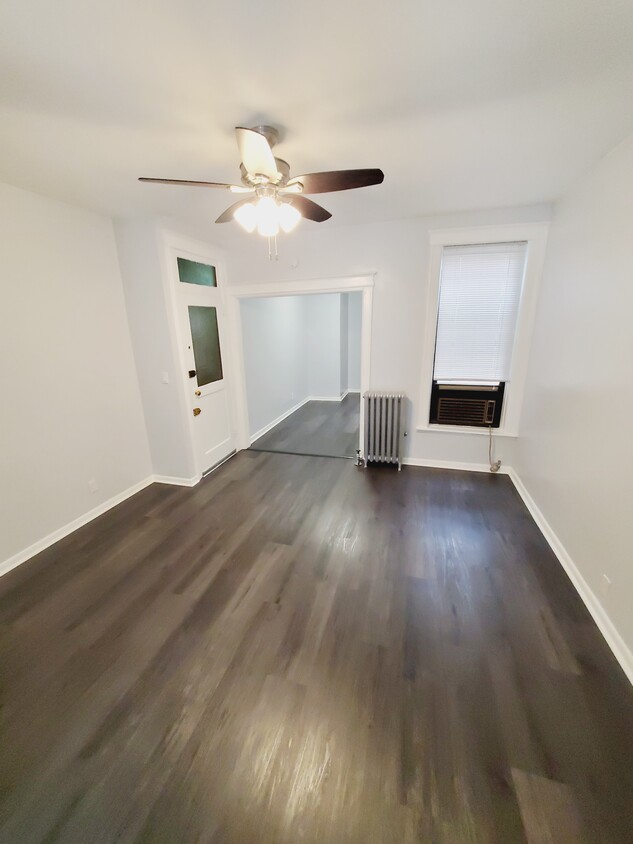 Primary Photo - 3411 42nd St