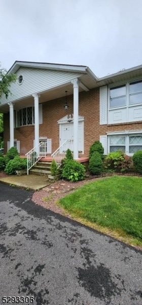 Building Photo - 500 Red School Ln