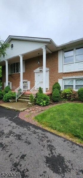 Foto del edificio - 500 Red School Ln