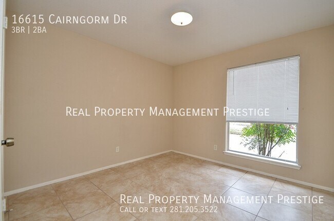 Building Photo - A must see 3 bedroom 2 bathroom home in Gl...