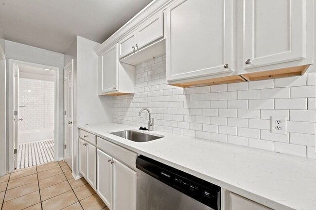 Photo - 2770 N Barcelona Ave Apartment