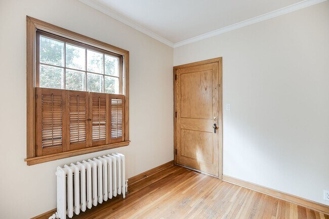 Foto del edificio - 4319 Zenith Ave S