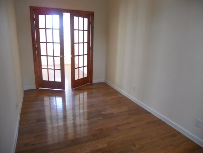 Building Photo - 129 Saint Nicholas Ave