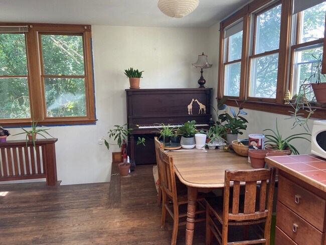 Foto del edificio - 28 Speridakis Ter