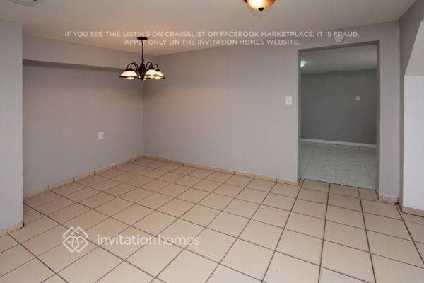 Foto del edificio - 4525 W Paris St