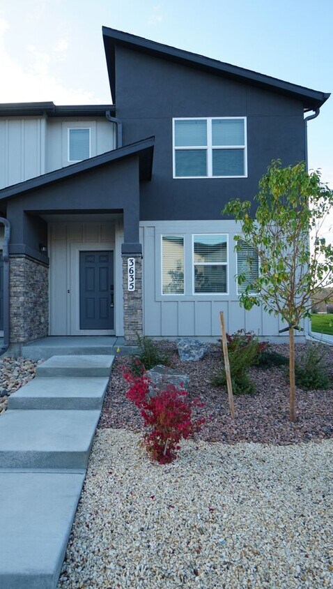Foto principal - 3635 Moon River Dr