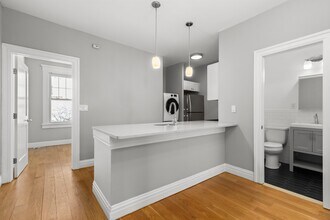 Building Photo - 29 Milton Ave