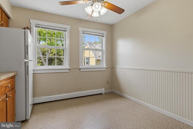 Foto del edificio - 429 Edgemont Ave