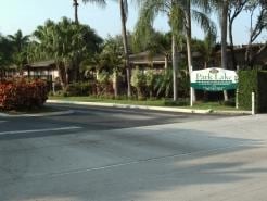 Primary Photo - Park Lake Apartments