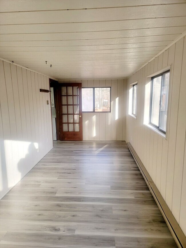 Foto del edificio - Cute and Cozy 3 Bedroom House with Extra Room!