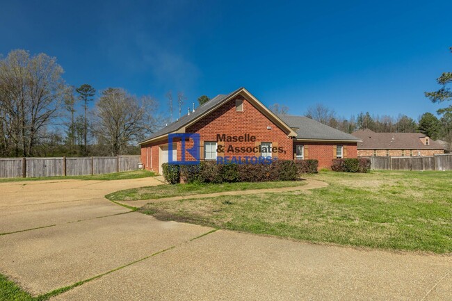 Foto del edificio - Home in Canton MS