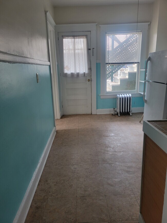Kitchen - 1 Davis St