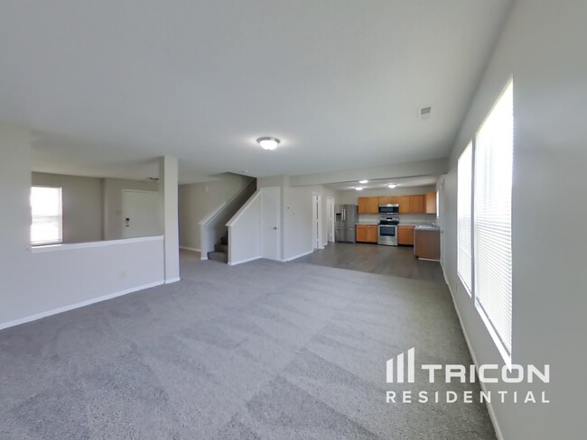 Building Photo - 10744 Inspiration Dr