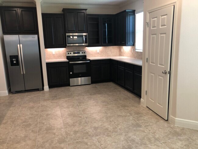 Building Photo - 2512 St Lucia Cir