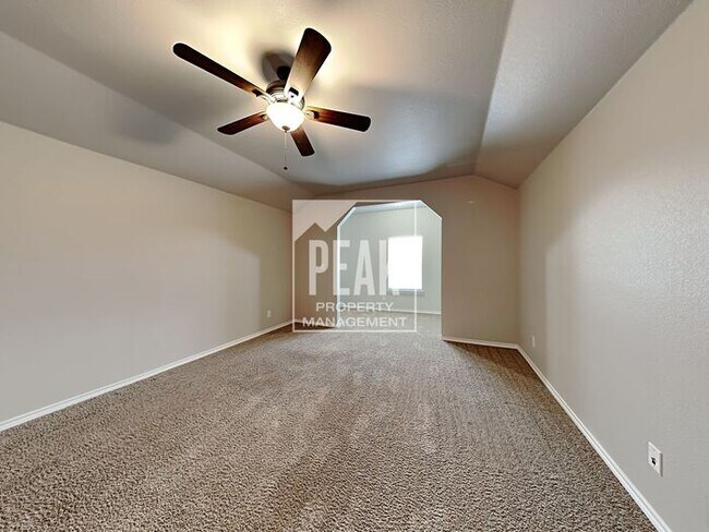 Building Photo - Beautiful New Home in Springtown