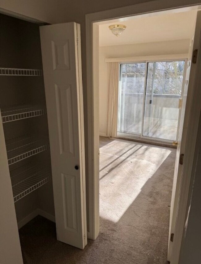 Photo du bâtiment - 12464-1191B 191b St