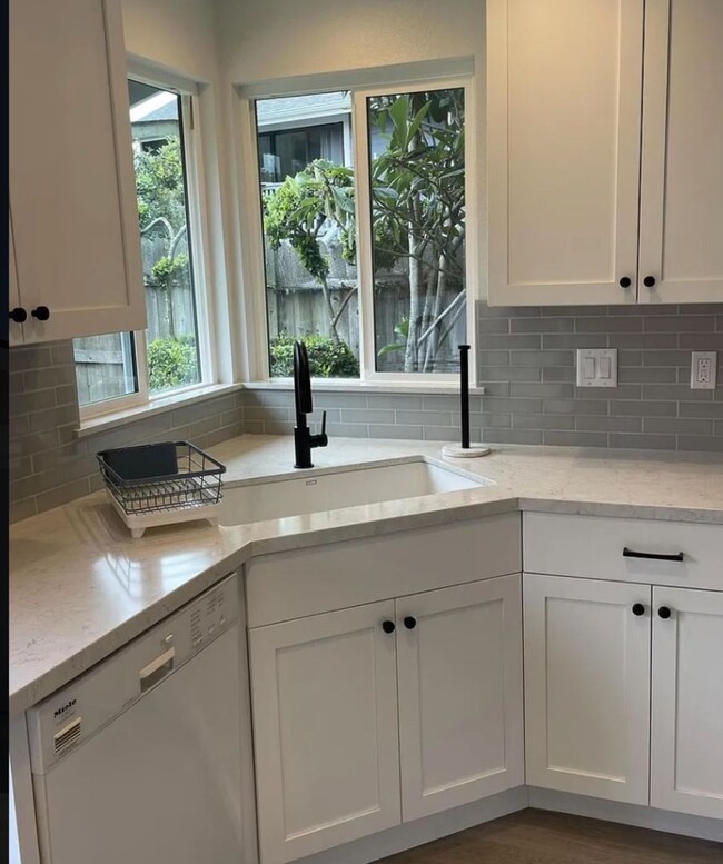 Foto del edificio - Updated 2 Bedroom
