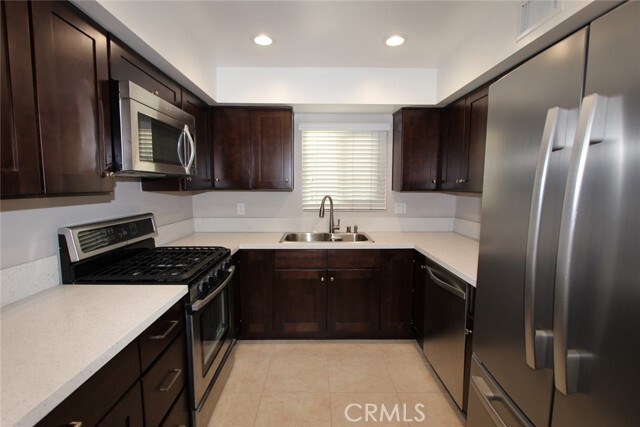 Building Photo - 1126 Cleghorn Dr