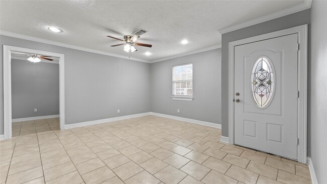 Building Photo - 14927 Elmtex Dr