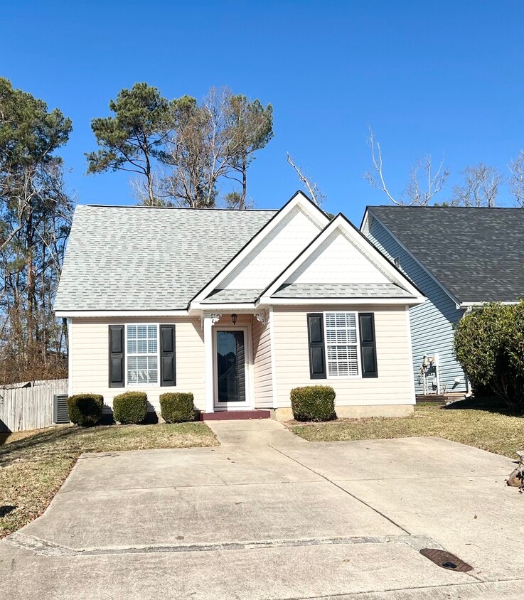 Foto del edificio - 4511 Derryclare Ln