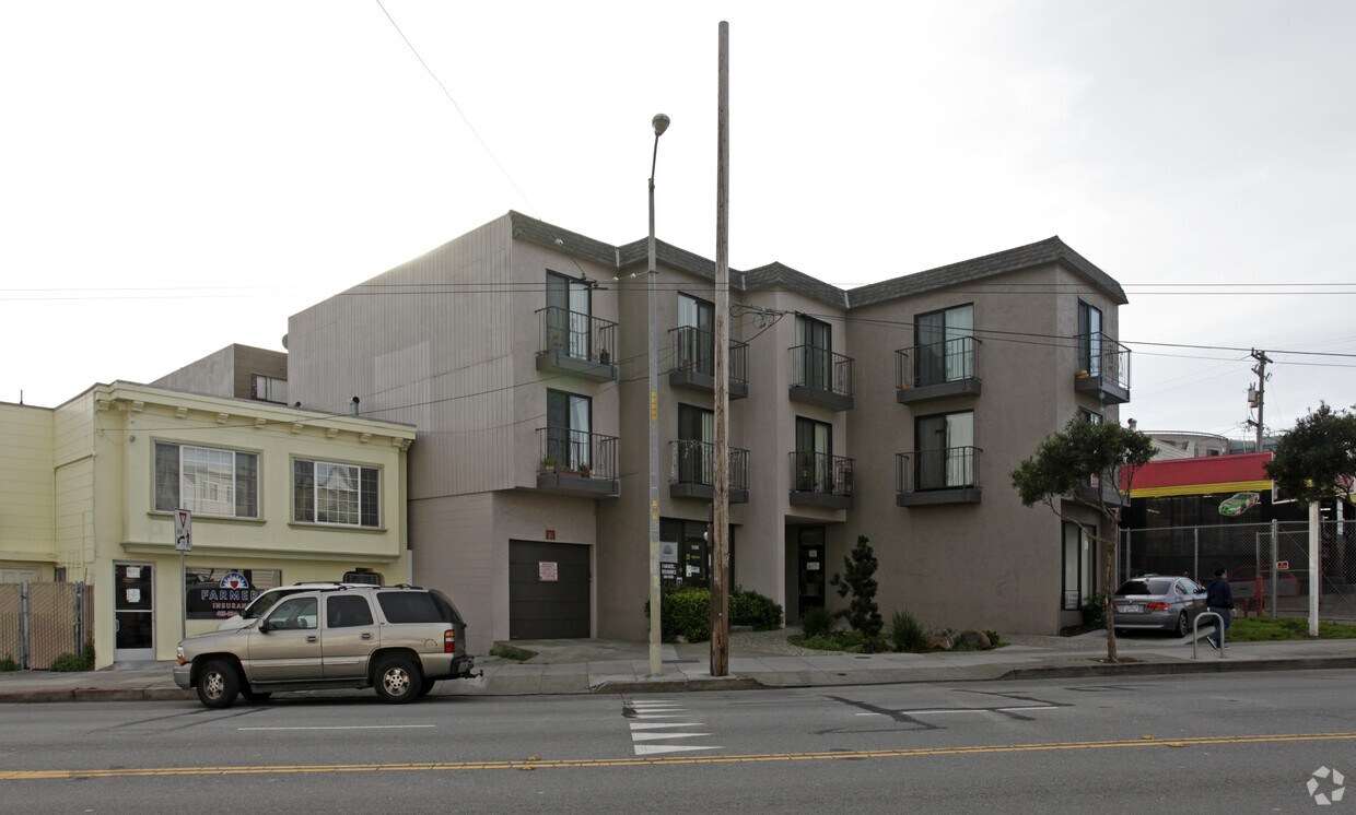 Building Photo - 4221-4225 Mission St