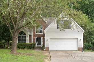 Building Photo - 10010 Gladwick Ct