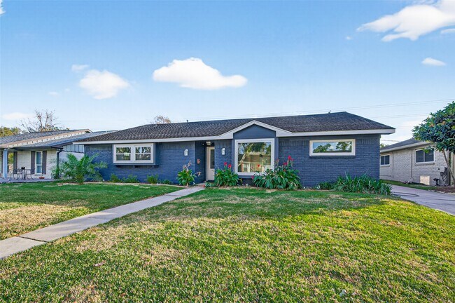 Building Photo - 5407 Lymbar Dr