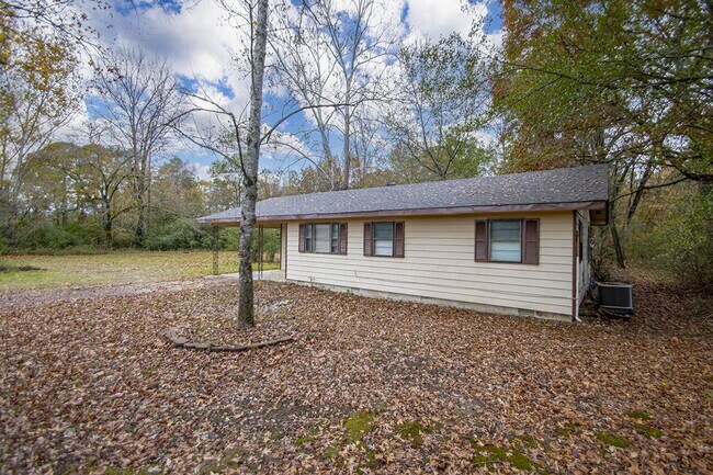 Foto del edificio - Charming 3-Bedroom Home on a Spacious Lot in Benton, AR – Perfect for Comfortable Living!