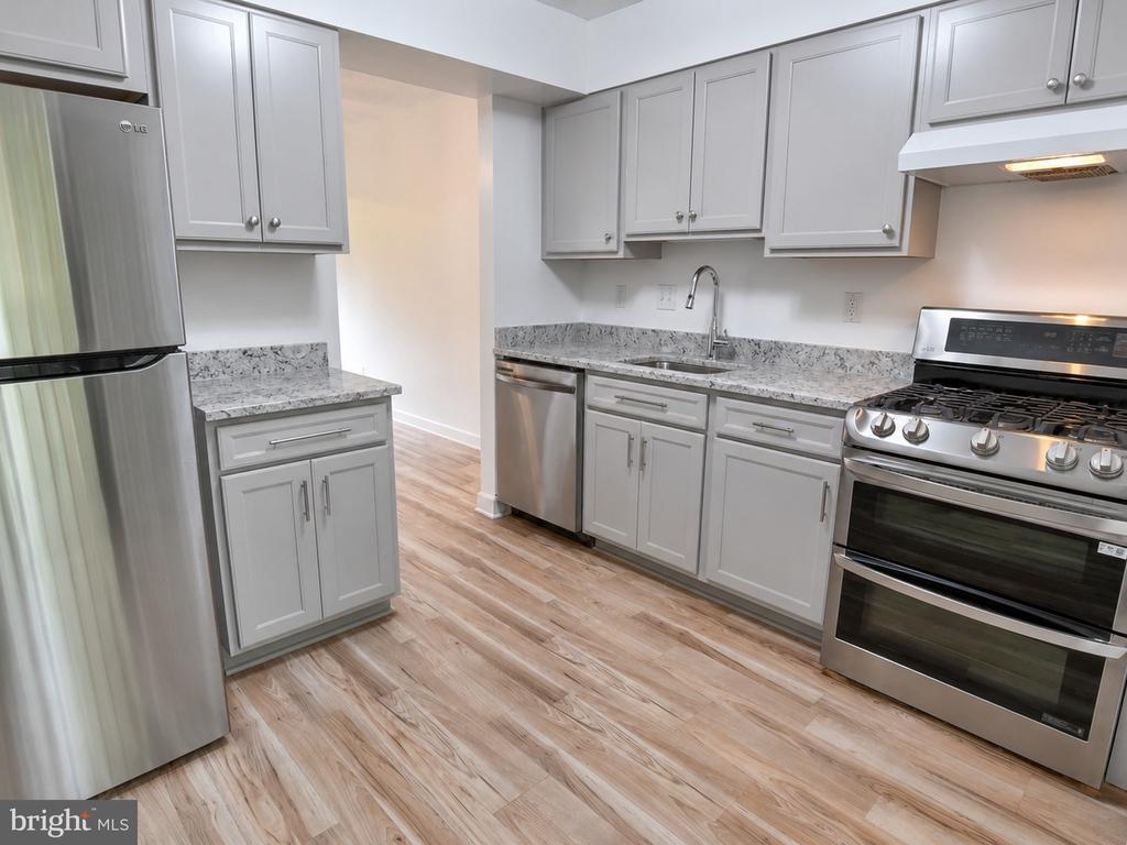 Photo - 1580 Moorings Dr (Reston, VA)