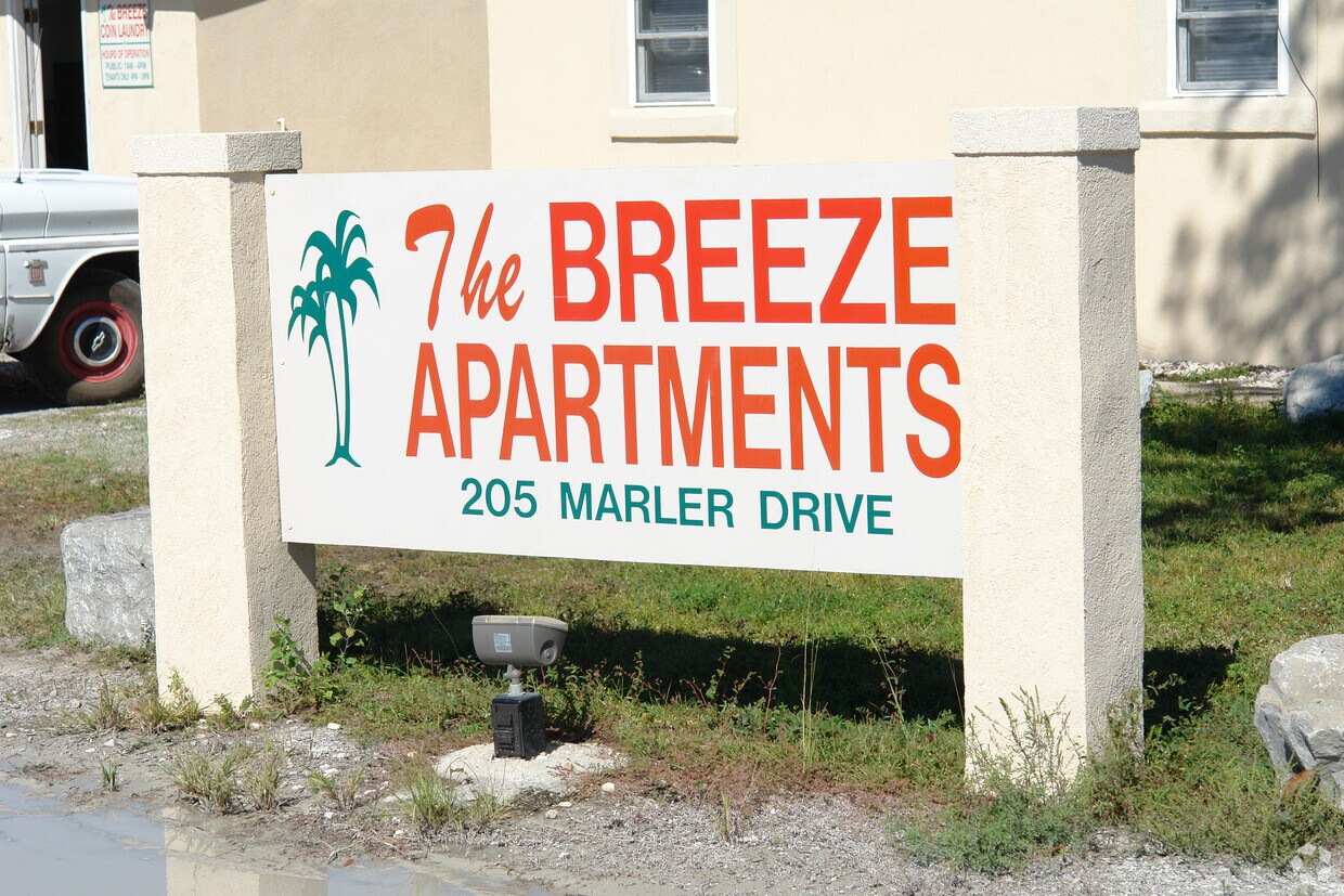 El Breeze Apartaments - The Breeze Apartments