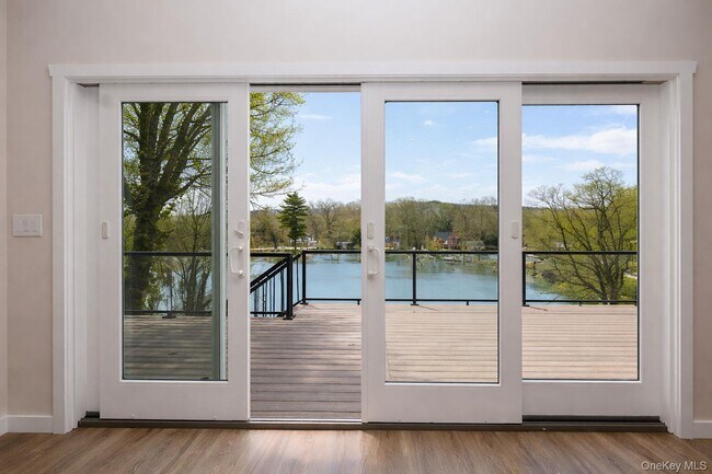 Foto del edificio - 52 Roe Ave