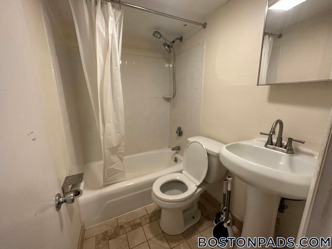 Building Photo - 53 S Huntington Ave