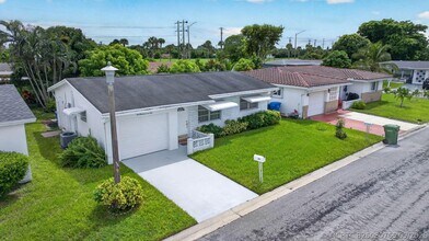 Building Photo - 1010 NW 72nd Terrace