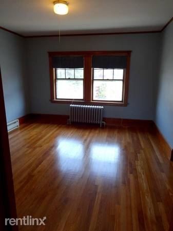 Building Photo - 2 br, 1 bath Apartment - 78 Metropolitan Ave
