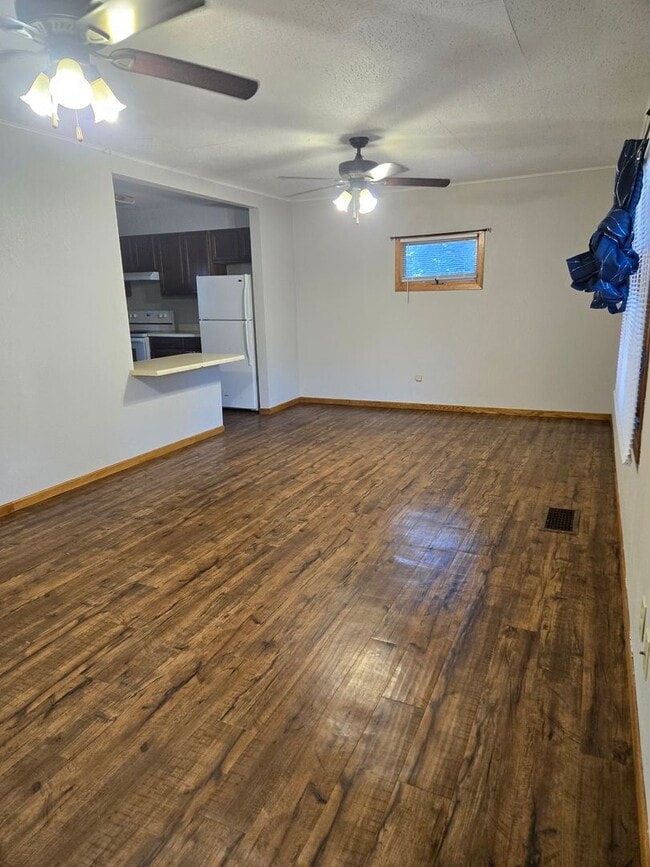 Foto del edificio - Cozy 3 Bedroom on Corner lot