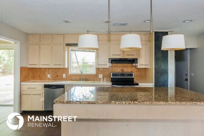 Foto del edificio - 1555 Shirl Ln