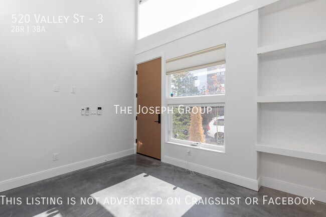 Building Photo - Urban views abound in this incredibly mode...