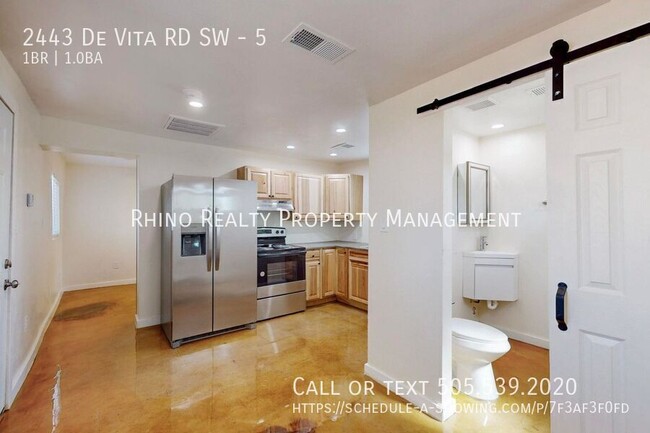 Building Photo - 2443 De Vita Rd SW