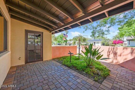 Foto del edificio - 219 W Alice Ave